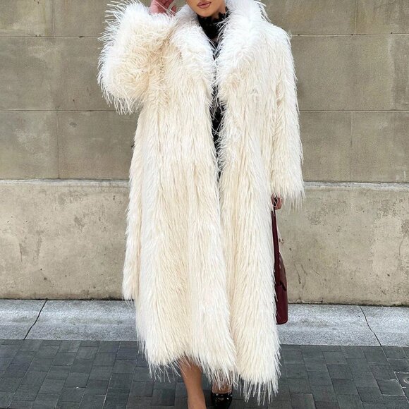 White Preppy Women's Plus Size Shaggy Faux Fur Long Coat - Picture 6 of 7